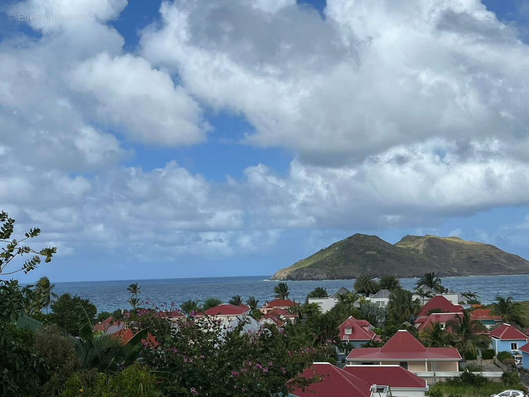 Maison à CAPESTERRE-BELLE-EAU