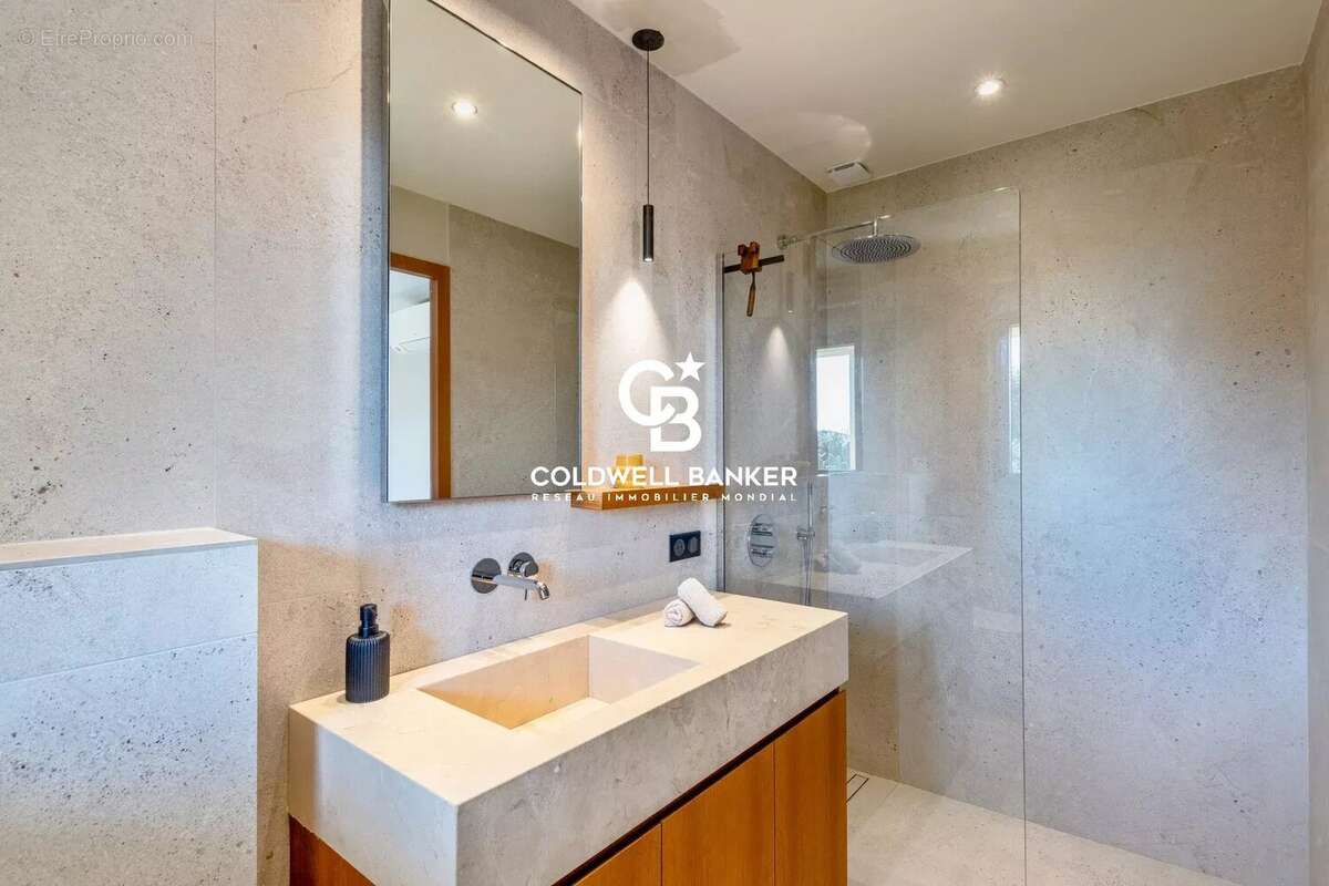 Maison à RAYOL-CANADEL-SUR-MER