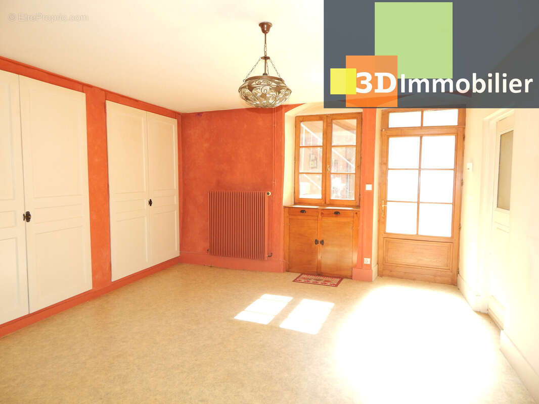 SÉJOUR 23.50 M² - Maison à LONS-LE-SAUNIER