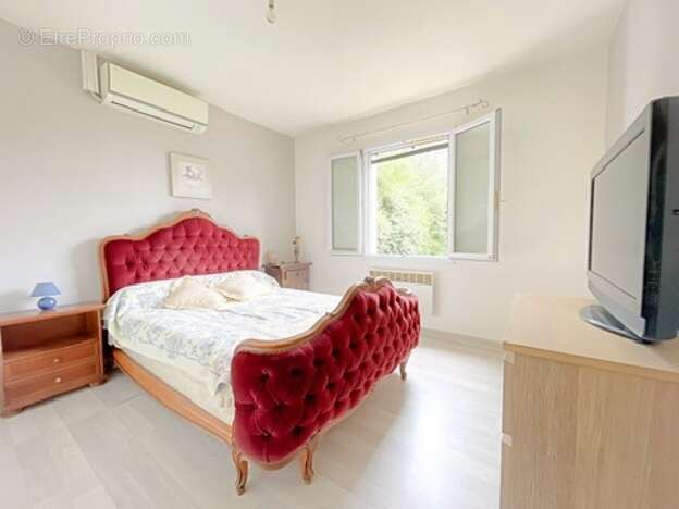 Maison à VINON-SUR-VERDON