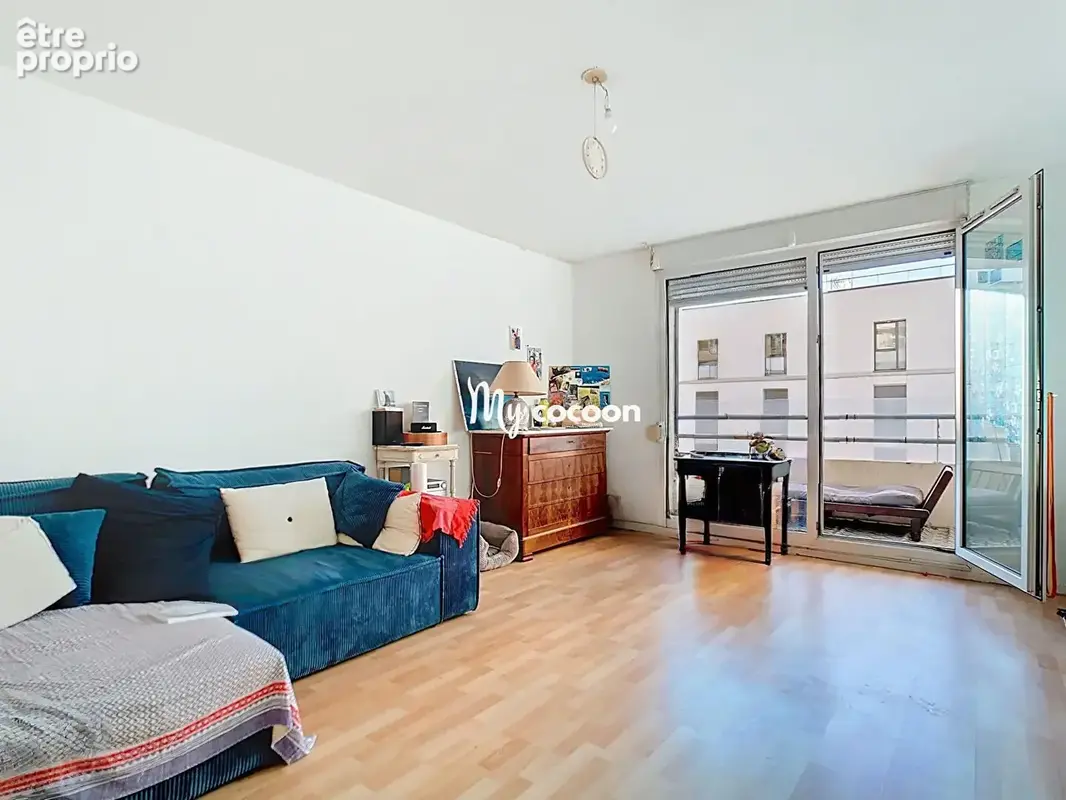 Lyon 7 - T3 - 71 m² - Balcon Parking - photo 5