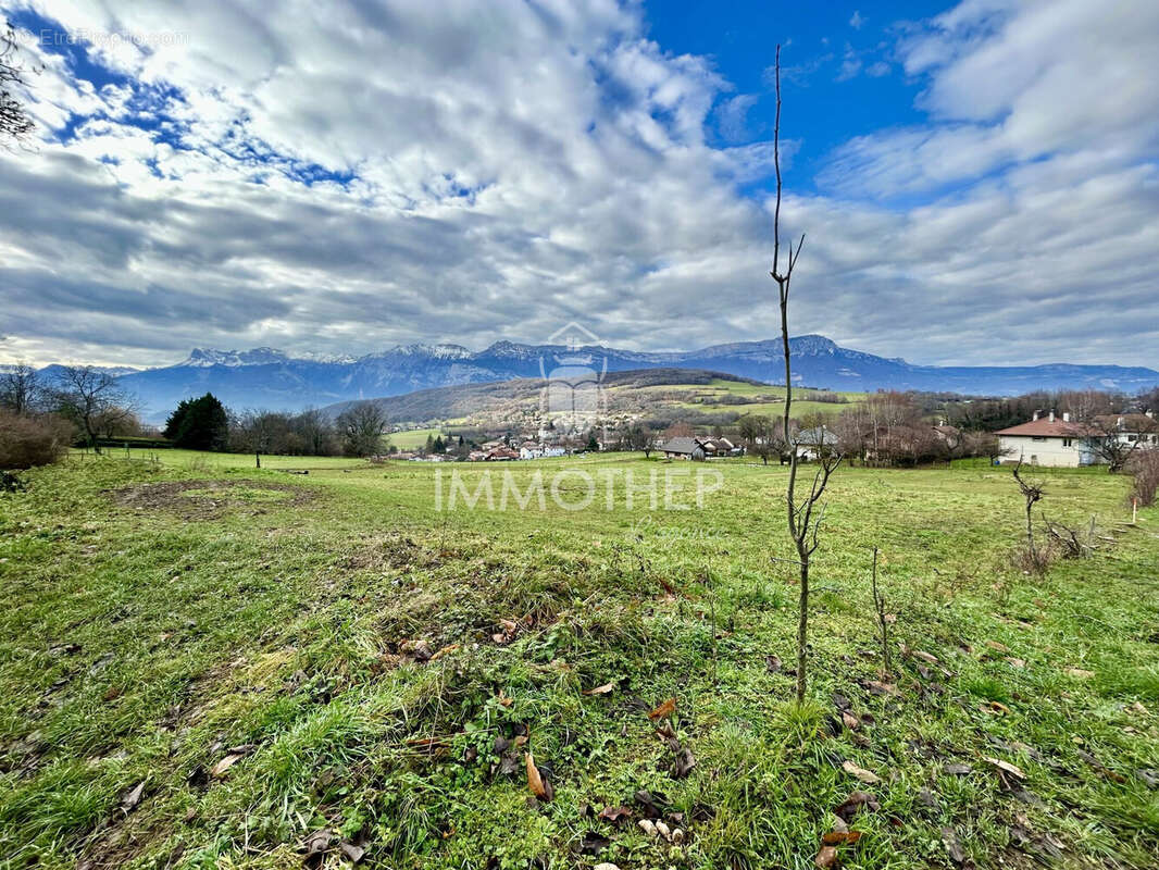 Terrain 683 m² à Jarrie  - photo 3