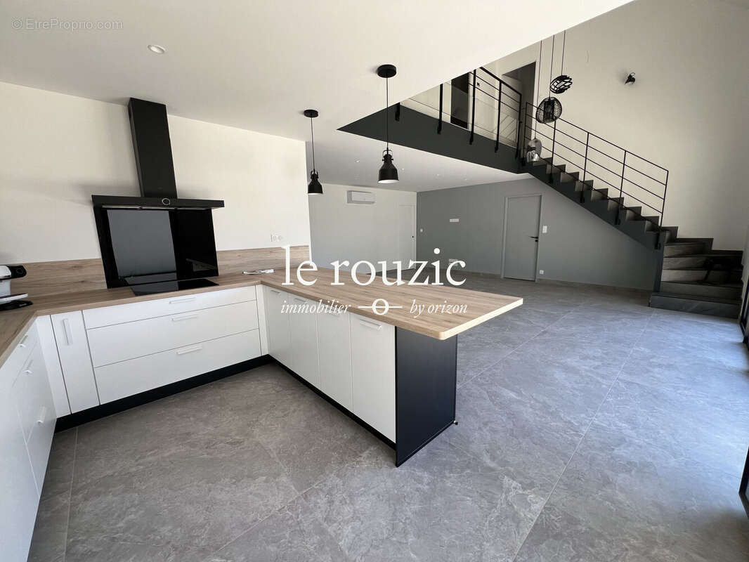 Maison 130 m² à Locqueltas  - photo 3
