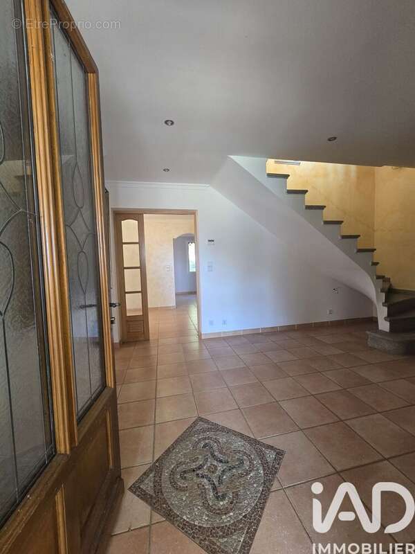 Photo 4 - Maison à LES JUNIES