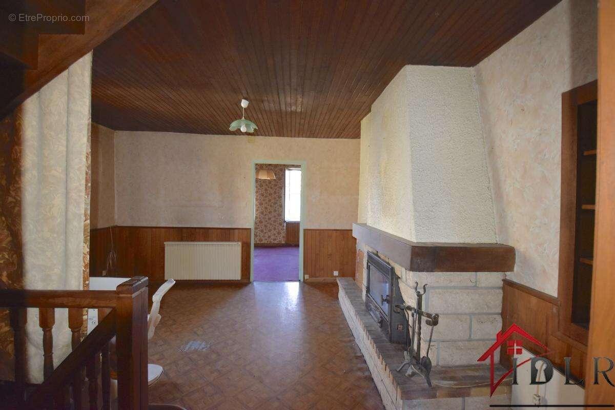 Maison à COURCELLES-LES-MONTBELIARD