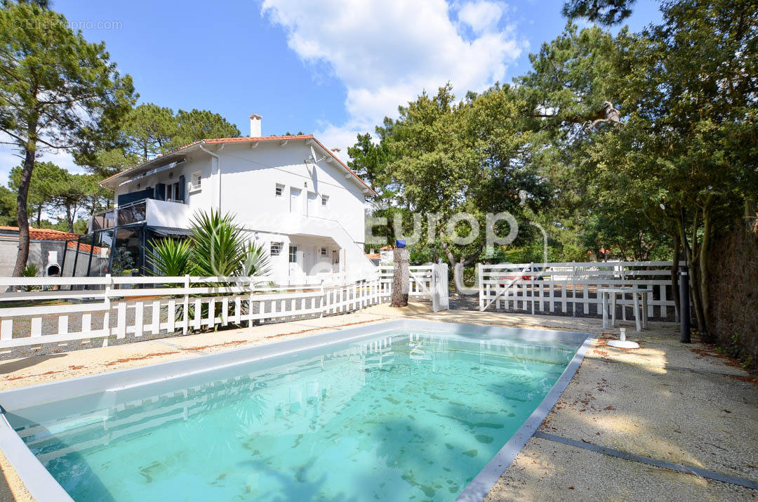 Appartement à LES MATHES