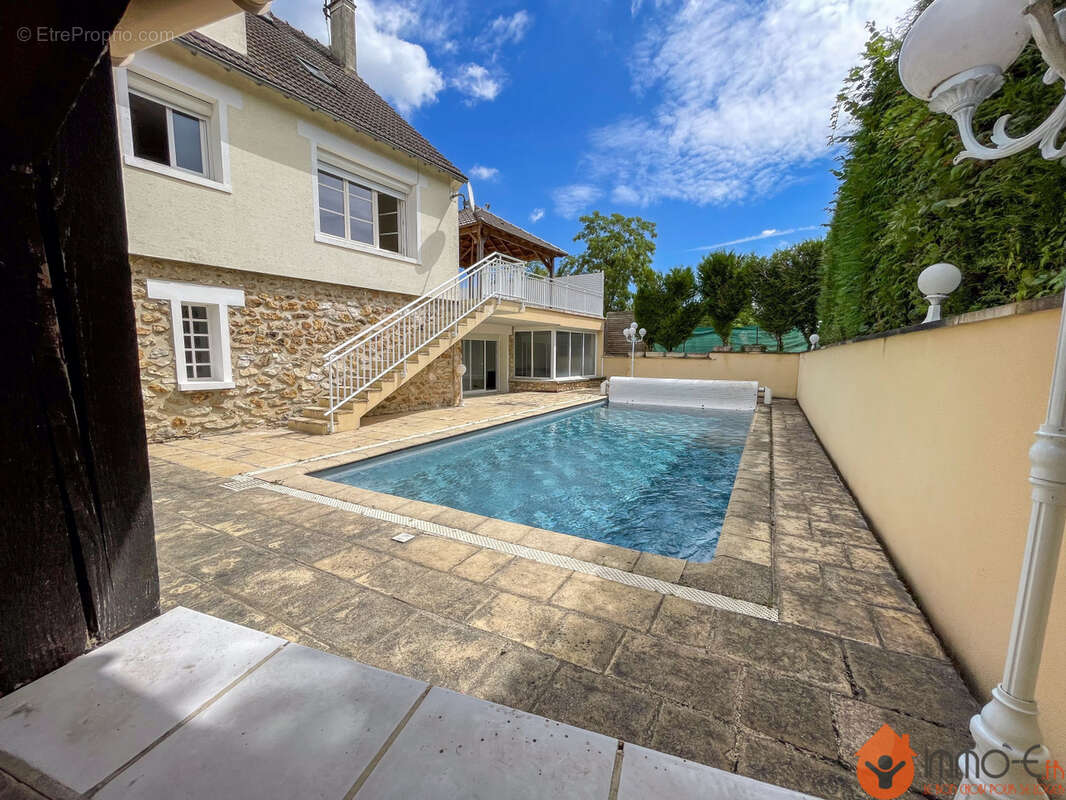 Maison à NANTEUIL-LES-MEAUX