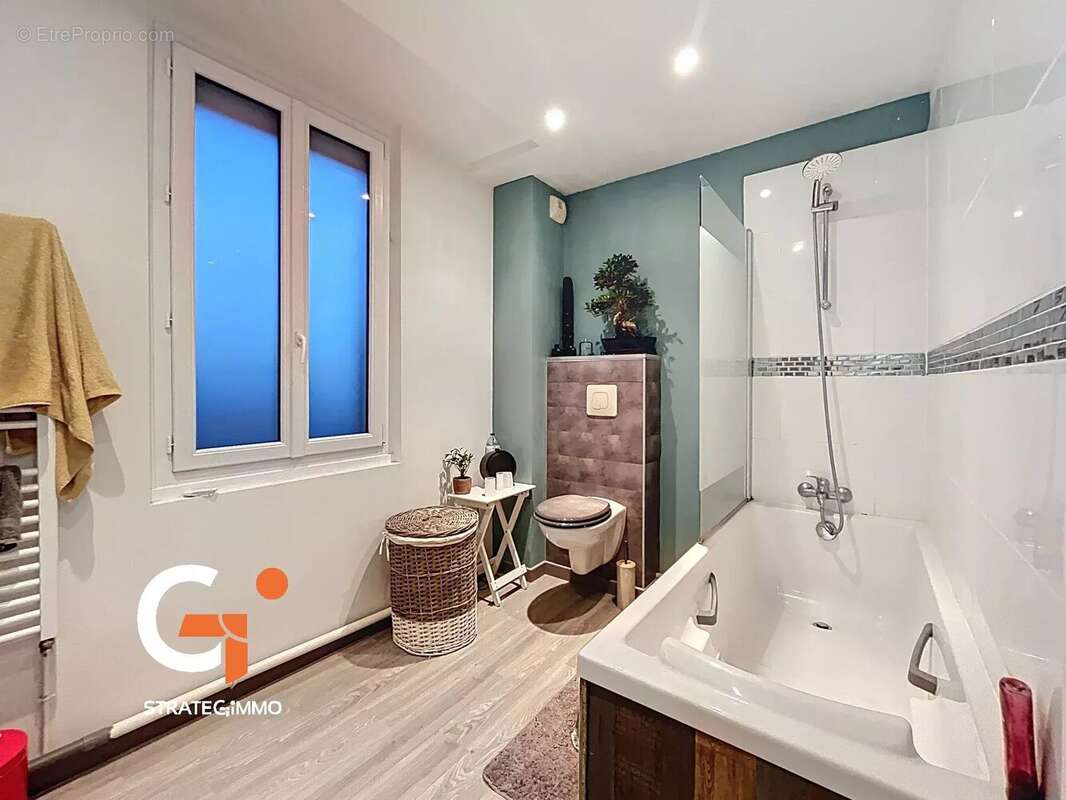 Maison à DEVILLE-LES-ROUEN