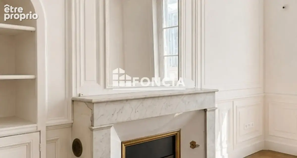 La Rochelle – Cœur Historique  Appartement de caractère 87 m² - photo 2