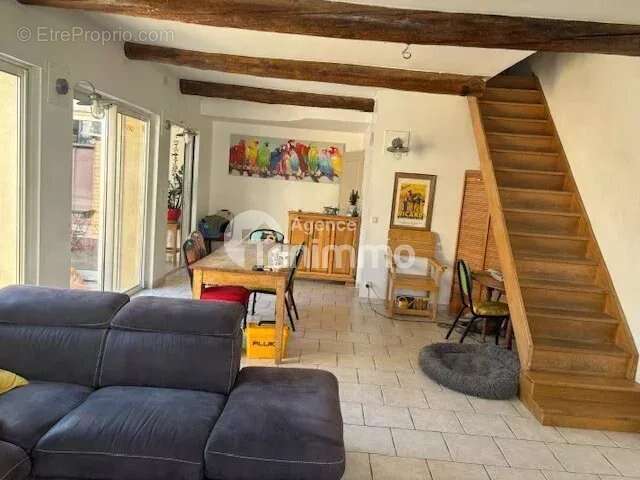 Maison à MORIERES-LES-AVIGNON