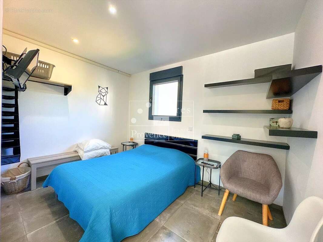 Maison à REGUSSE