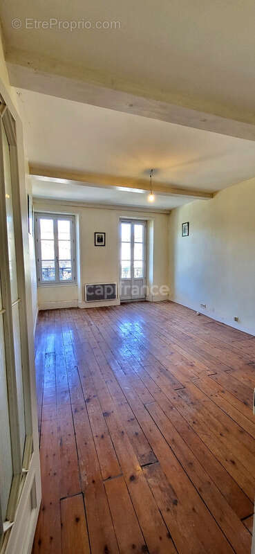 Maison à SAINT-CLAR
