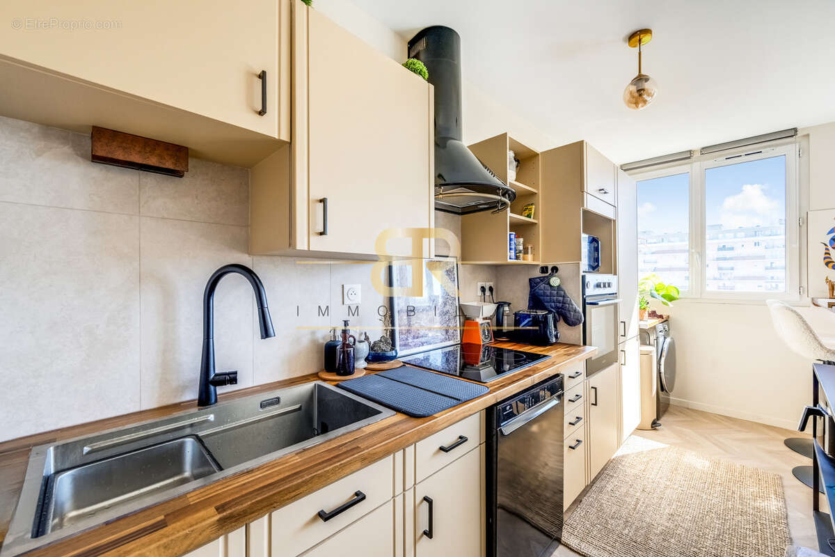 Refait à neuf / sans vis-à-vis  / fort potentiel locatif / pied-à-terre / premier achat - photo 7
