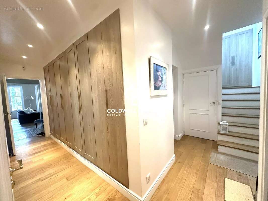Maison bourgeoise  250 M2 quartier Charmettes - photo 21