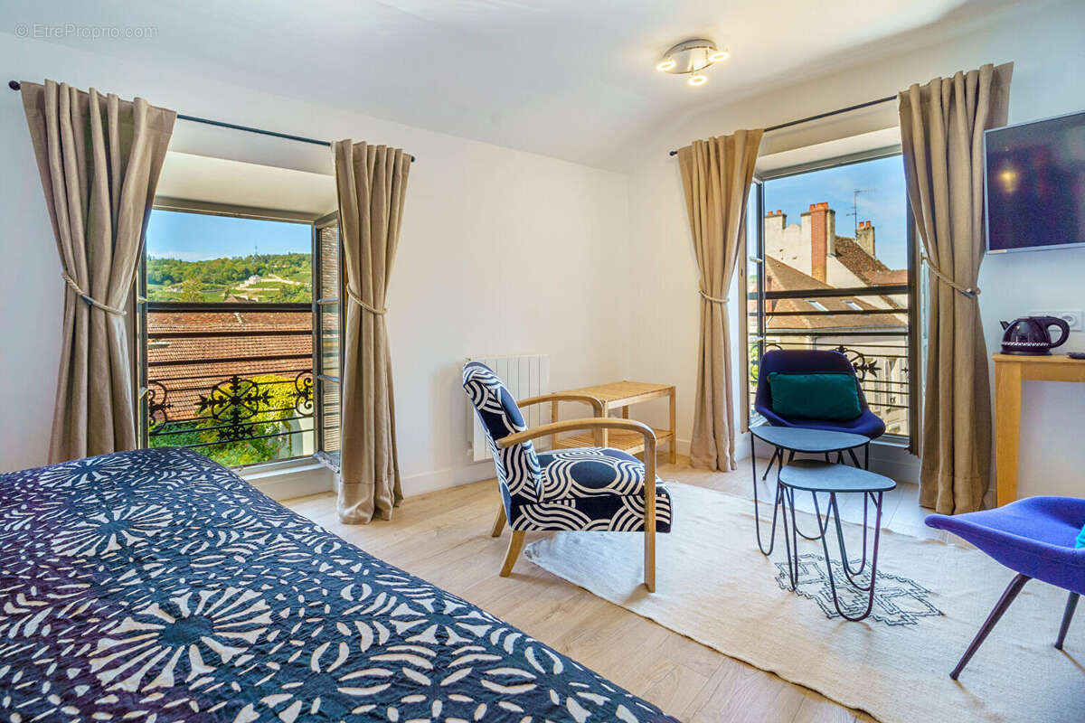 Maison à NUITS-SAINT-GEORGES