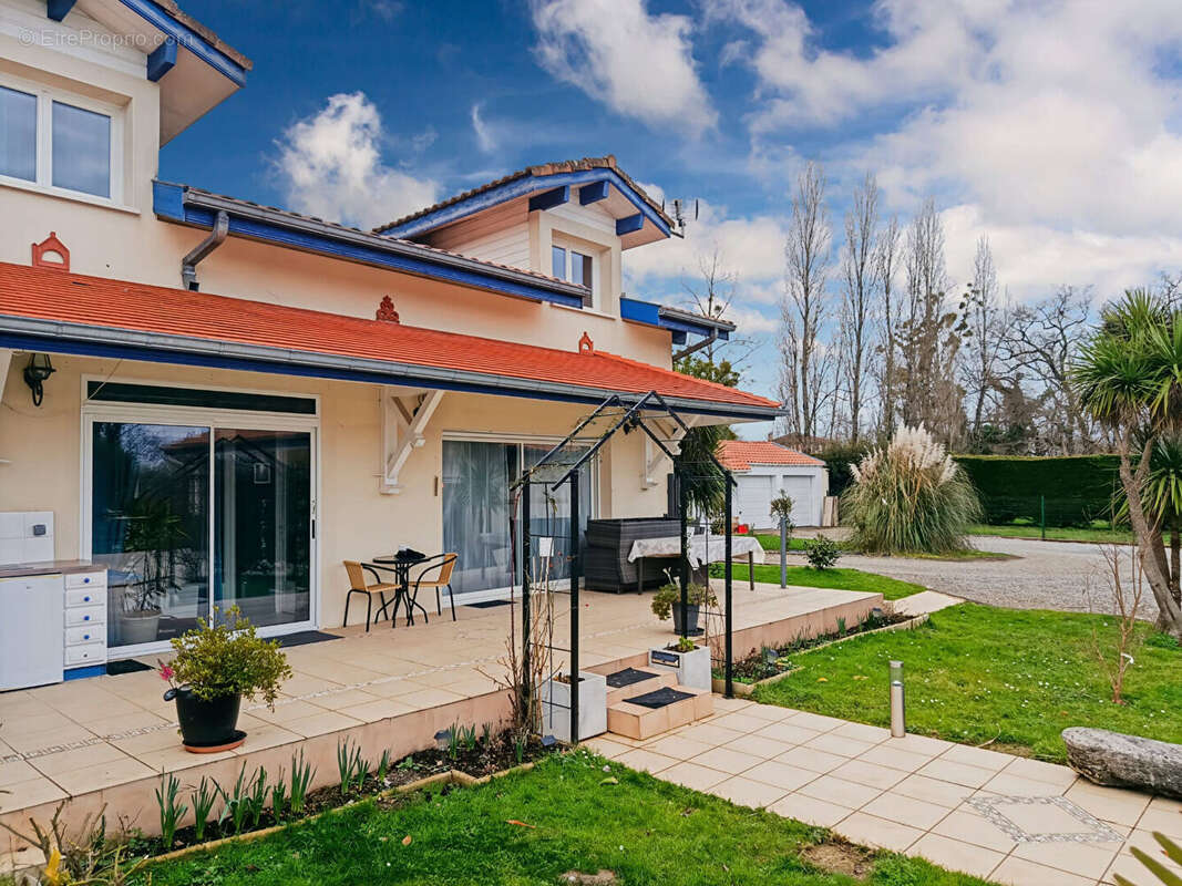 Maison à SAINT-SEVER