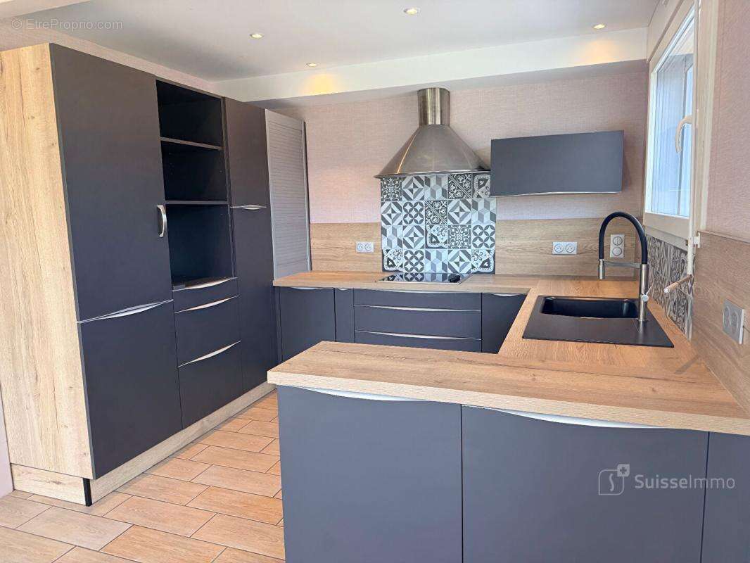 Maison 5 pièce(s) 145.23 m2 sur Terrain de 10 596 m2 - photo 9