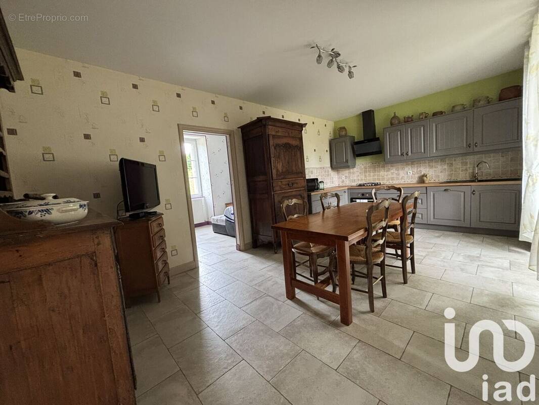 Photo 1 - Maison à MONTS-SUR-GUESNES