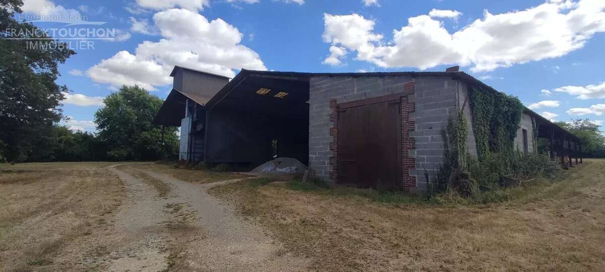 Maison à PERS-EN-GATINAIS