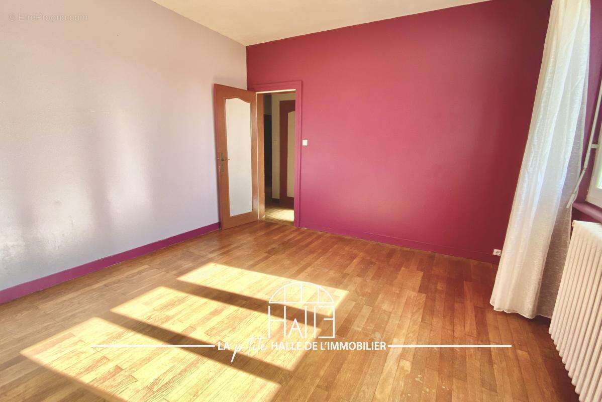 Maison 121 m² à Oradour-Sur-Glane  - photo 5