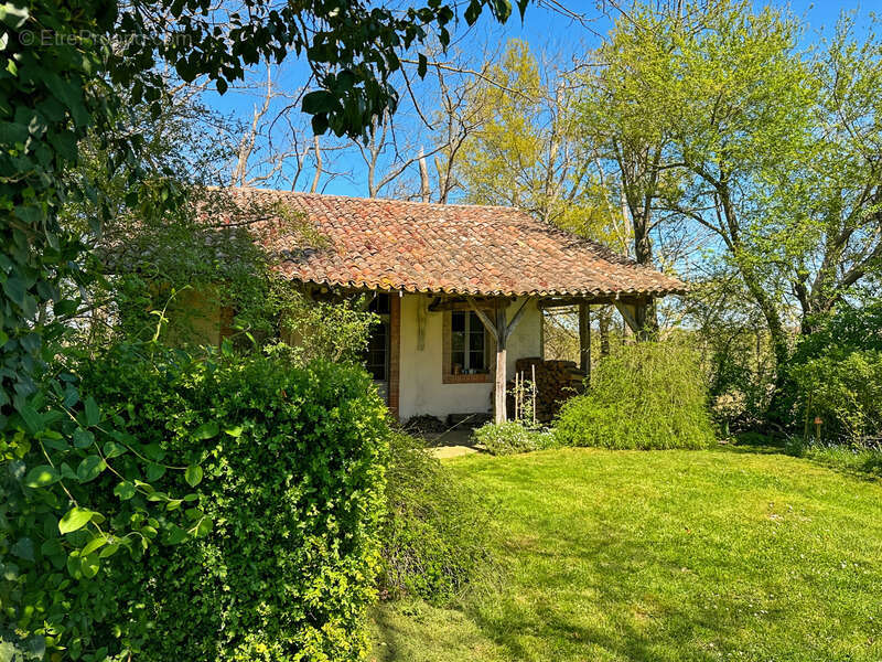 Propriete à vendre 7 pièces ESPAS (32) - photo 14
