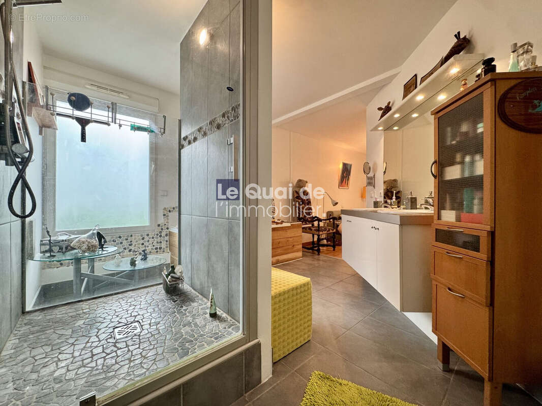 Appartement à MEYLAN