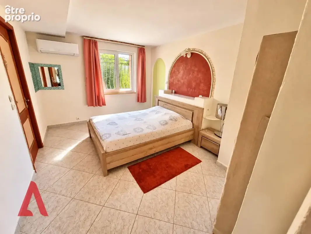 Villa atypique avec piscine et 4 logements à caux - photo 6