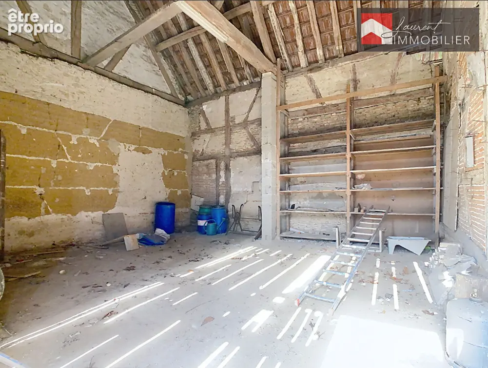 Simandre - Ensemble immobilier avec maison, grange et nombreuses dépendances - 212 000 - photo 12