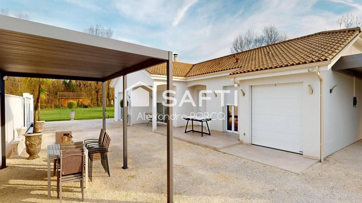 Photo 1 - Maison à SAINT-DENIS-DE-PILE