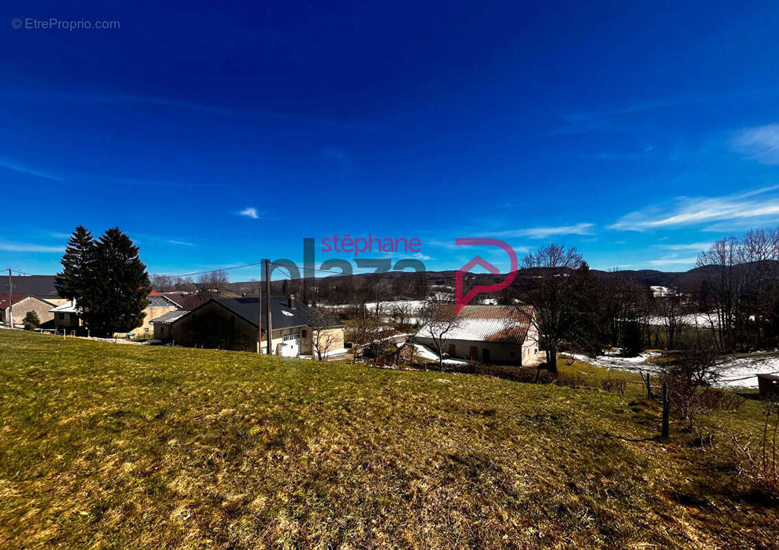Terrain à FONCINE-LE-HAUT