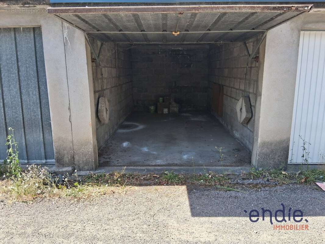 Centre ville garage clos - photo 4