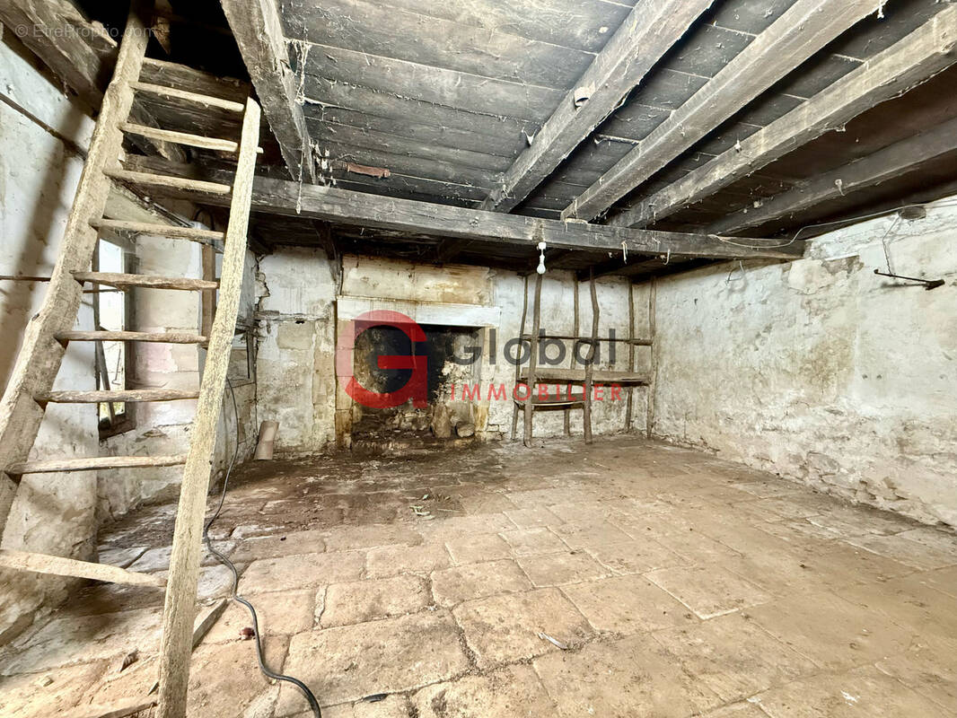 Maison à GERMOND-ROUVRE