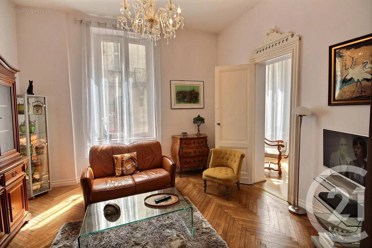Appartement à BORDEAUX