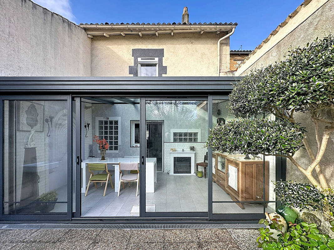 Maison à GENCAY