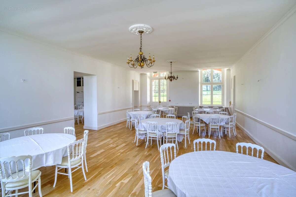 Maison à FONTAINEBLEAU