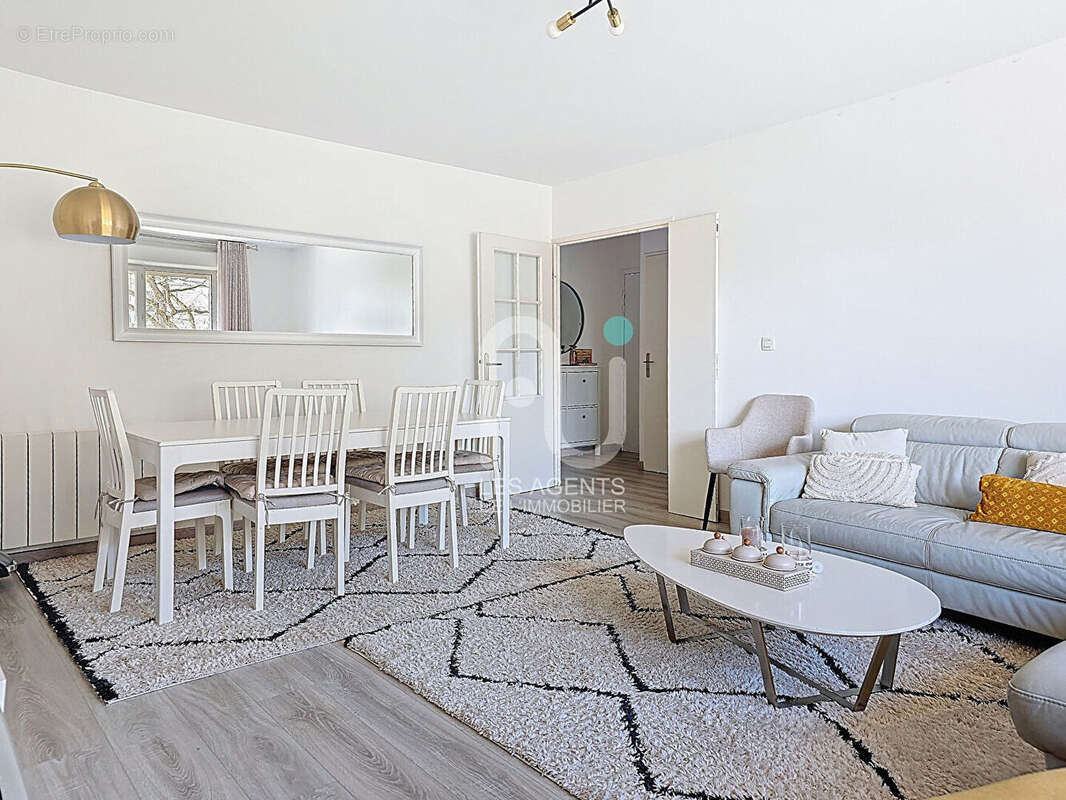 Appartement à ASNIERES-SUR-SEINE