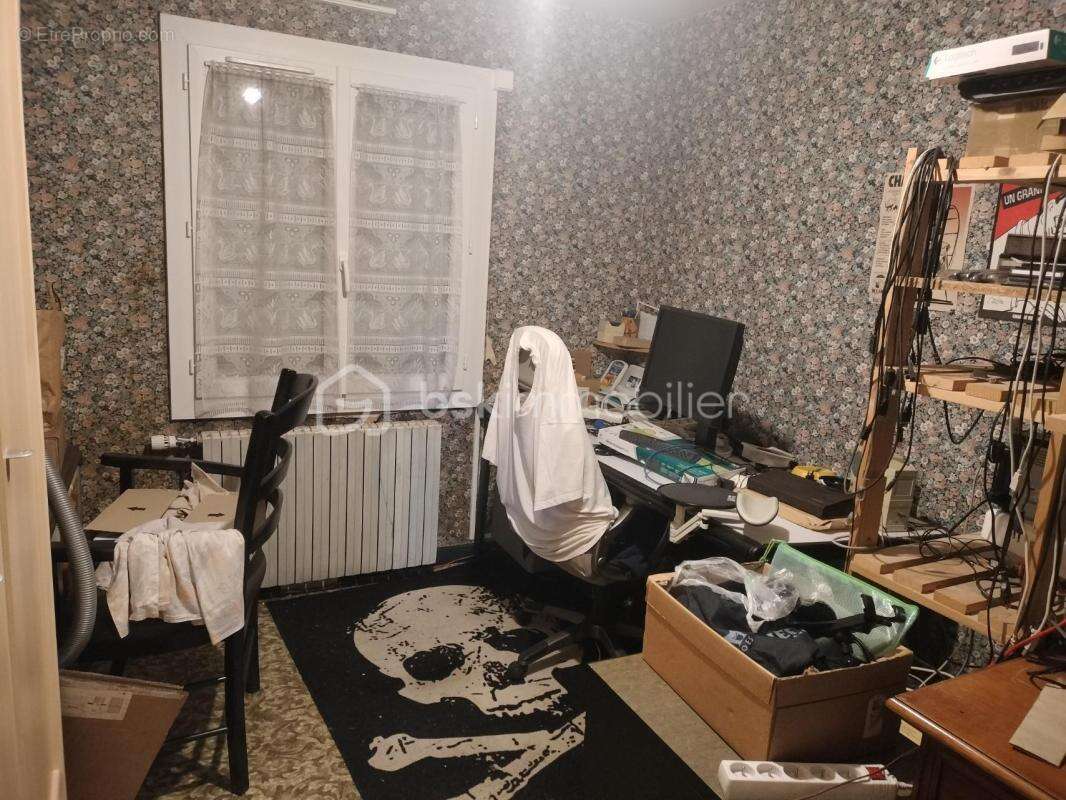 Maison à SAINT-LEU-D&#039;ESSERENT