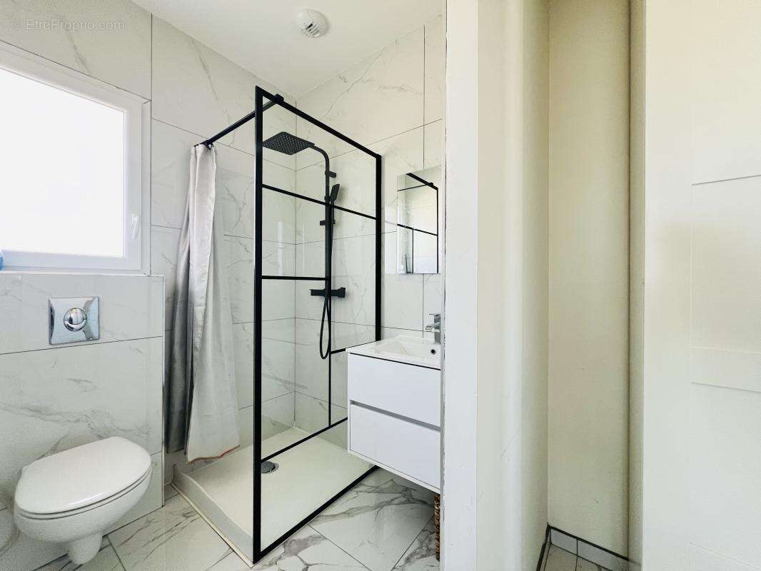 Maison à VERNEUIL-SUR-VIENNE