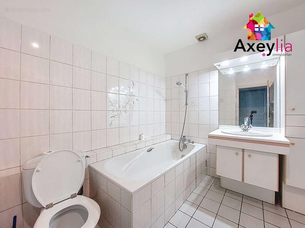 Maison à LA PACAUDIERE