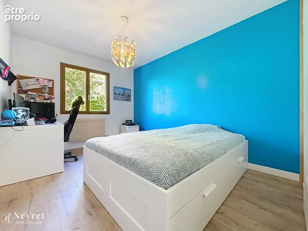 COMMUNAY   Belle maison familiale de 166 m2 sur terrain arboré de 800 m2 - photo 9