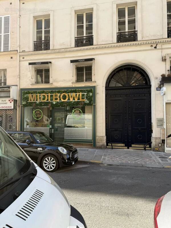 Appartement à PARIS-8E