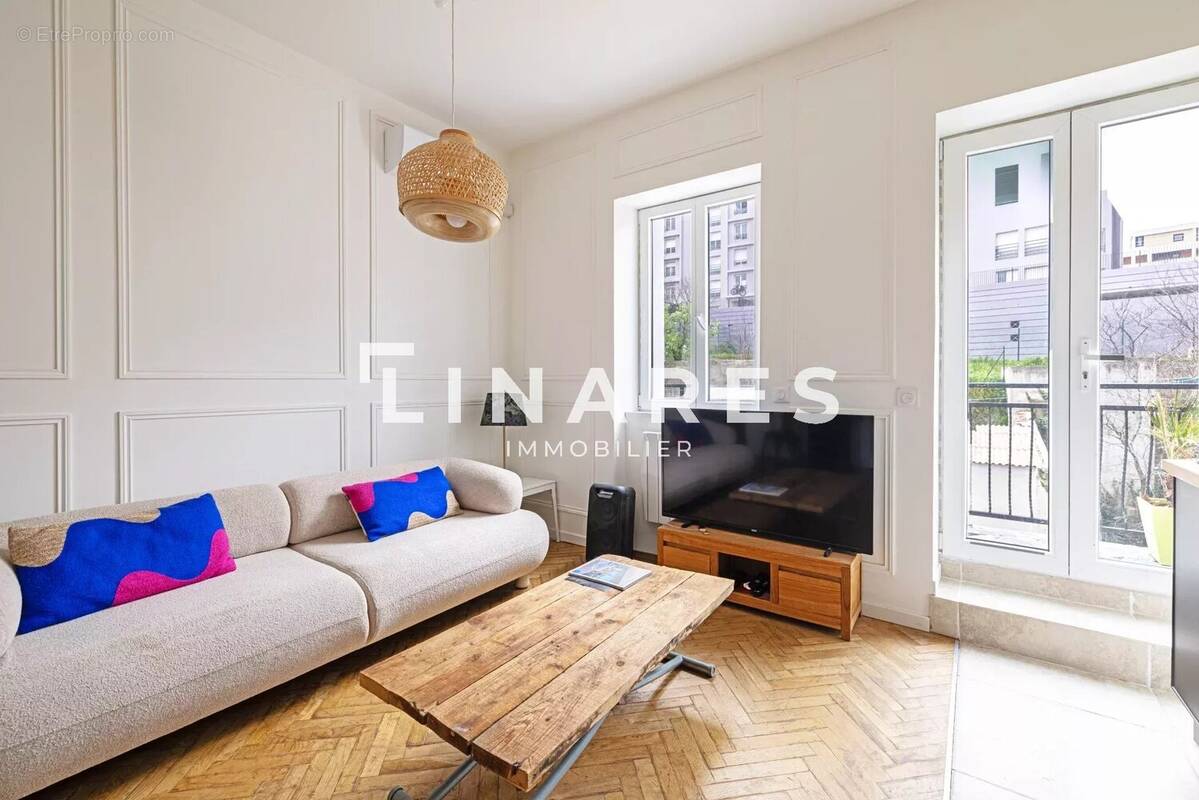 Appartement à MARSEILLE-3E