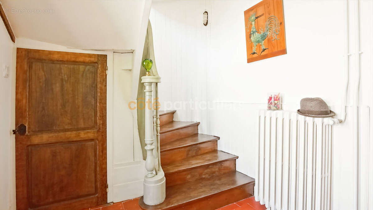 Maison à MONTIRAT