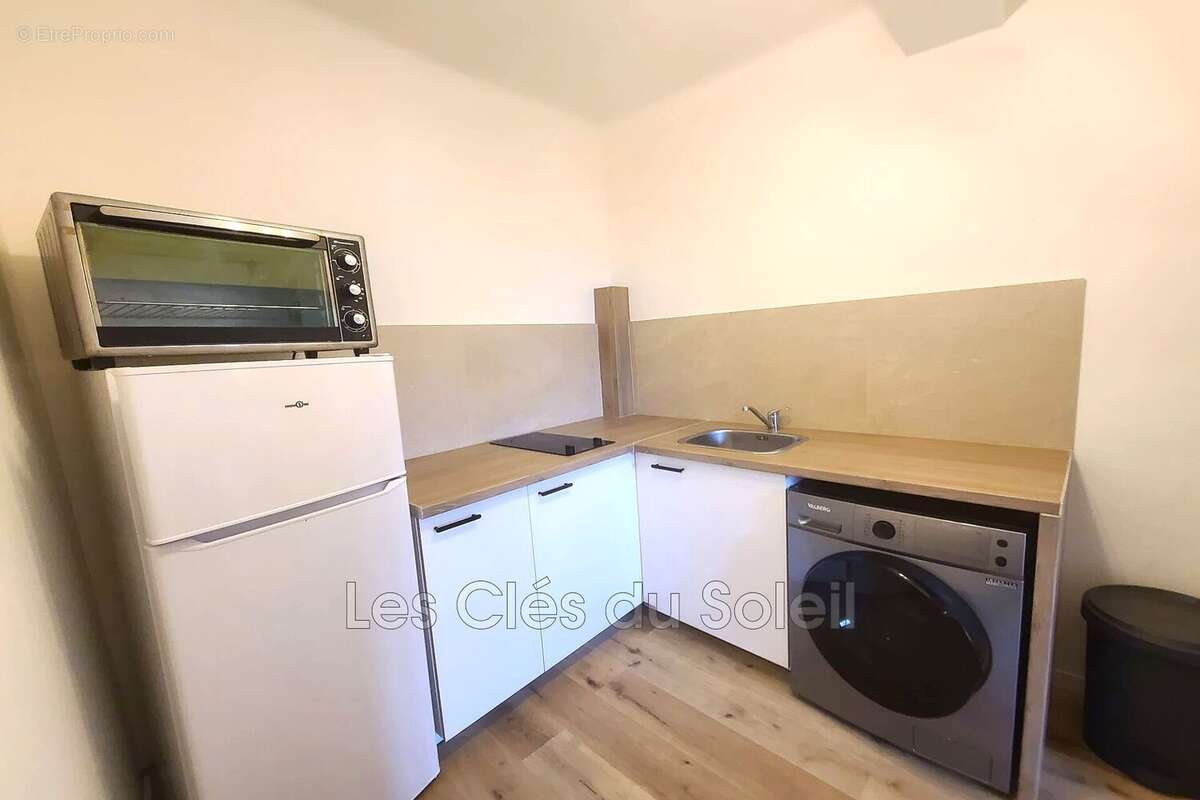 Appartement à CUERS