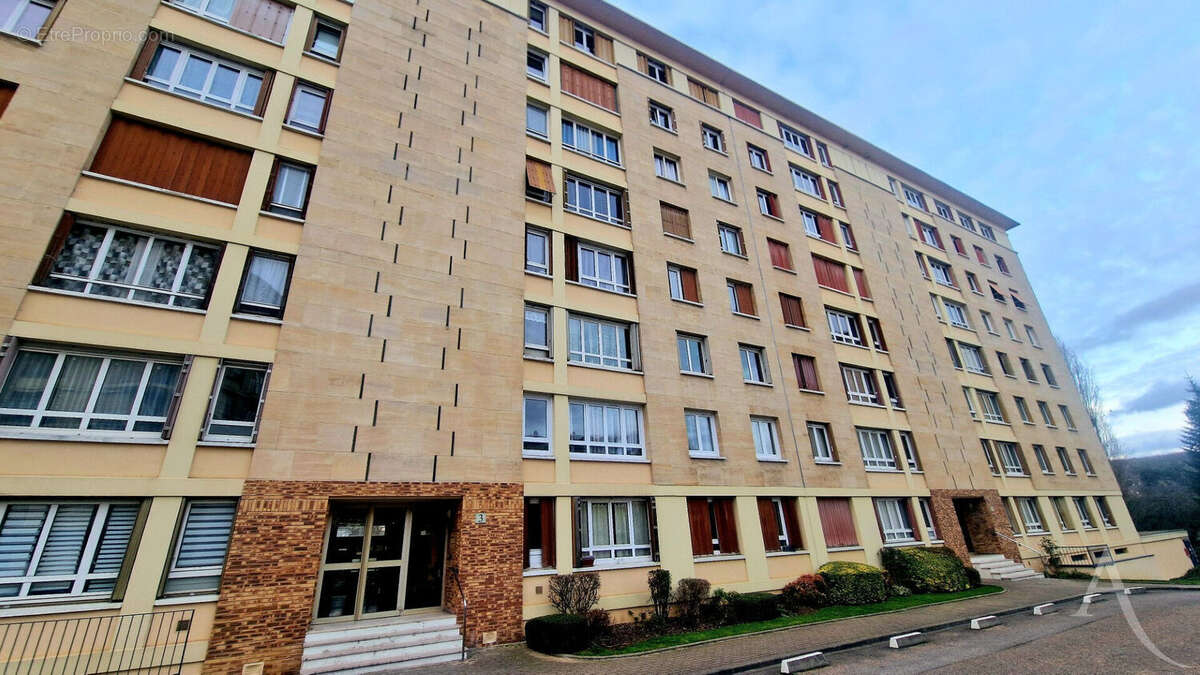 Appartement à MANTES-LA-JOLIE