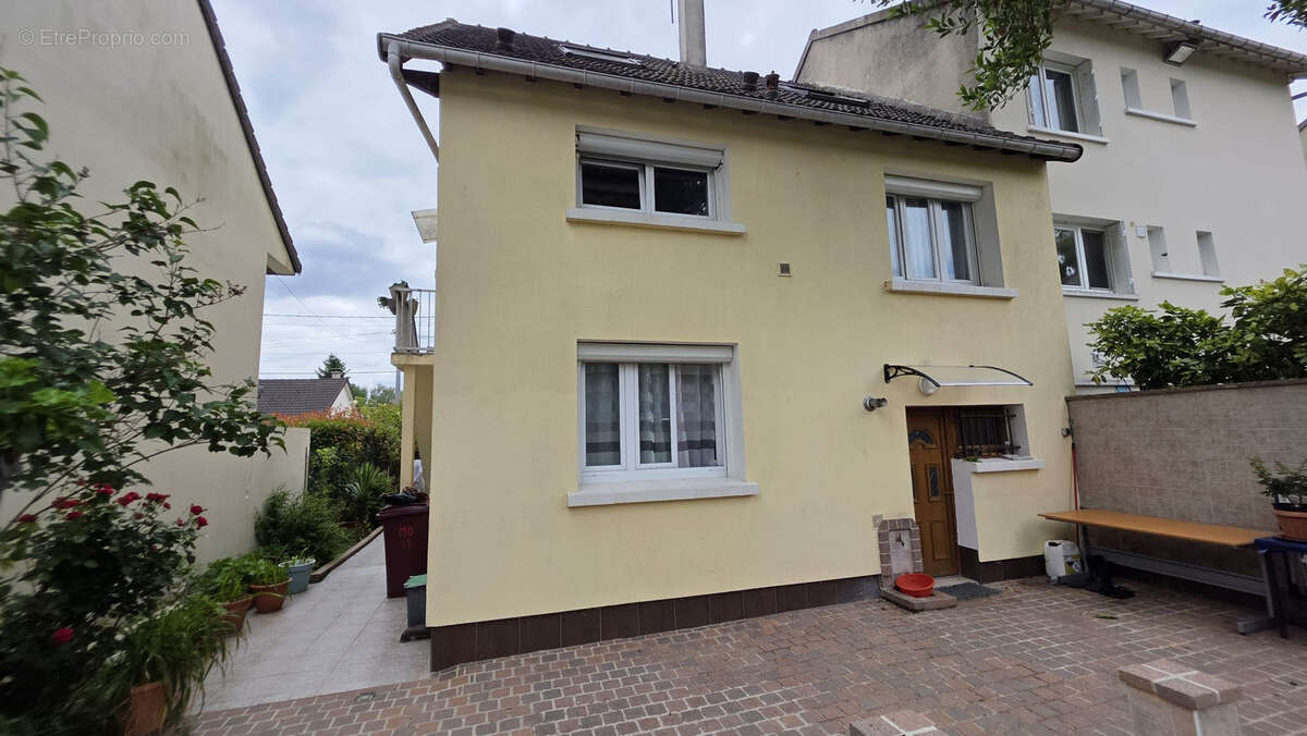 Maison à MONTFERMEIL