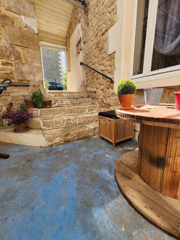  Maison de caractère – 186 m² environ - photo 25