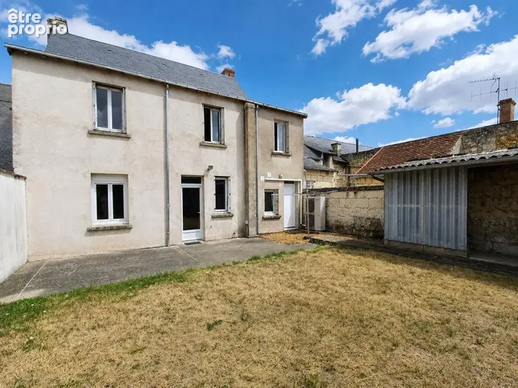 Maison de bourg du XIXe siècle,183 m², avec terrain et dépendances - VERNOIL LE FOURRIER (49390) - photo 13