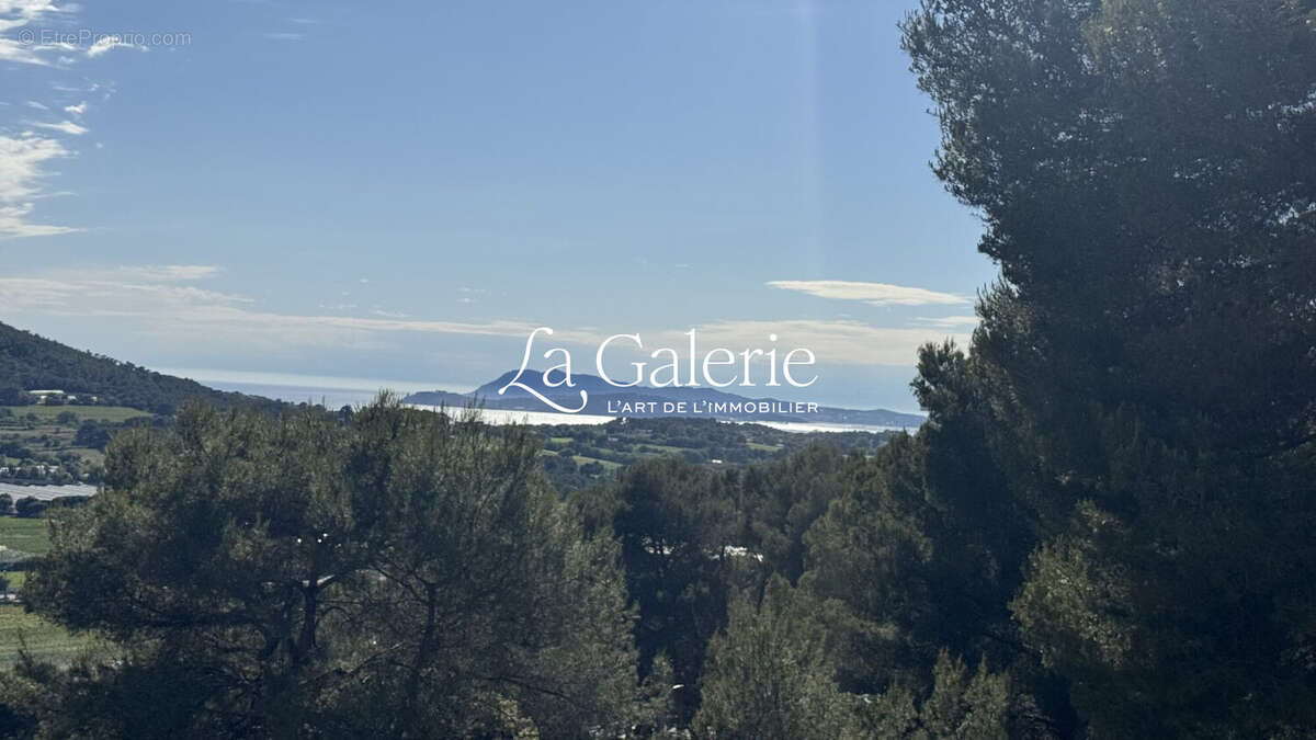 Appartement à CARQUEIRANNE