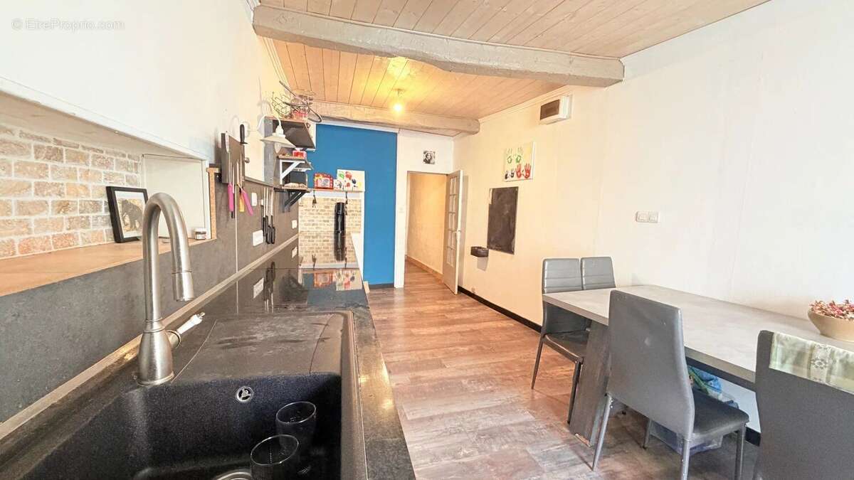 Maison à POURRIERES